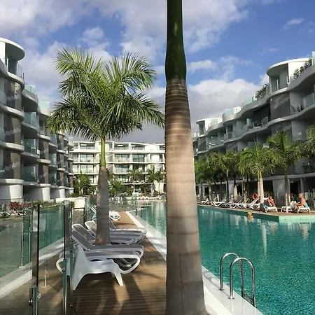 Aqua Luxury Suites Los Cristianos *