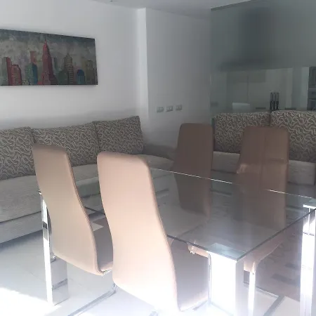 Aqua Luxury Suites Los Cristianos Apartment *